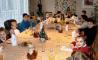 premier cot de la table des enfants
