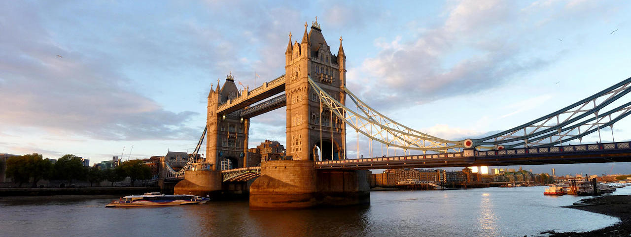Tower Bridge at sunset (by RKM)